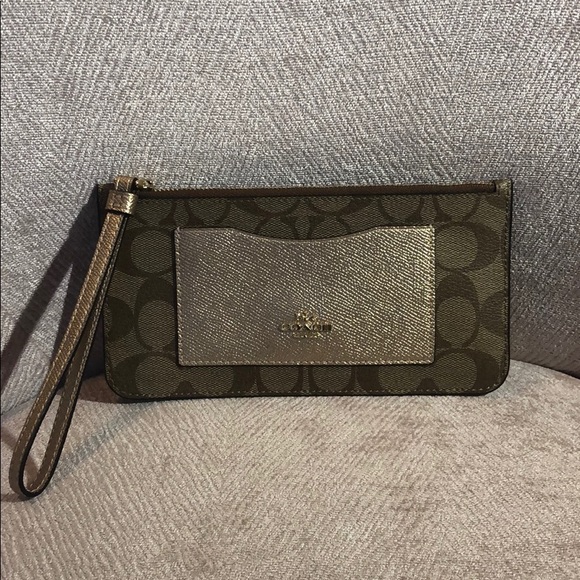 Clutch- Rose Gold - Picture 1 of 5